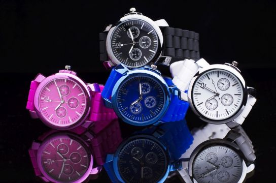 Jak wybrać kolor zegarka? Przeczytaj nasz praktyczny przewodnik!